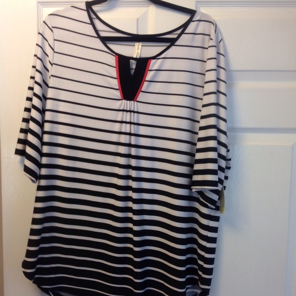 Tops - Tunic🌺🌺Price is firm!! 😀
